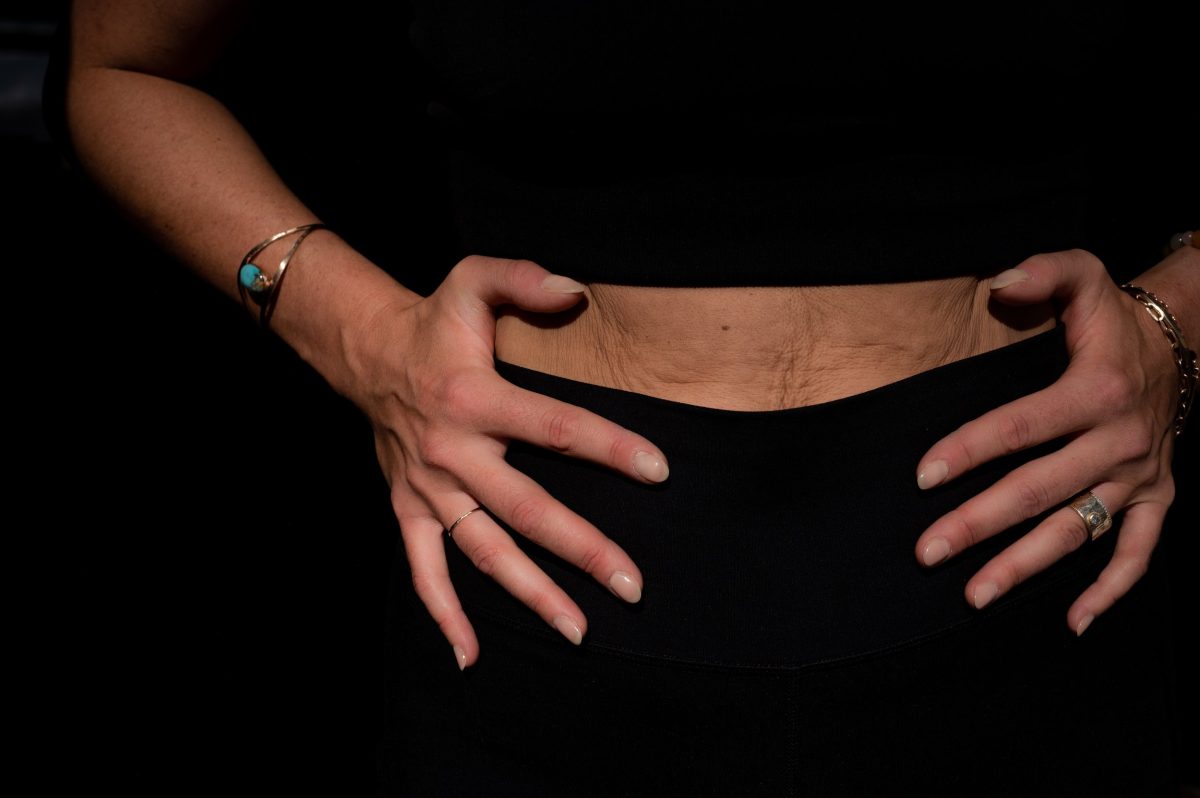 Laura Williams, PT, DPT, PWCS - Hands at waist postpartum recovery